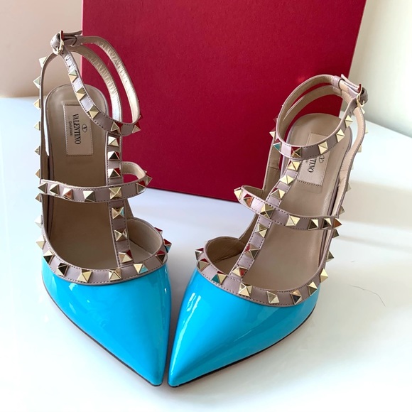 Valentino Shoes - 🆕 Valentino Rockstud Patent Leather T-Strap Pumps